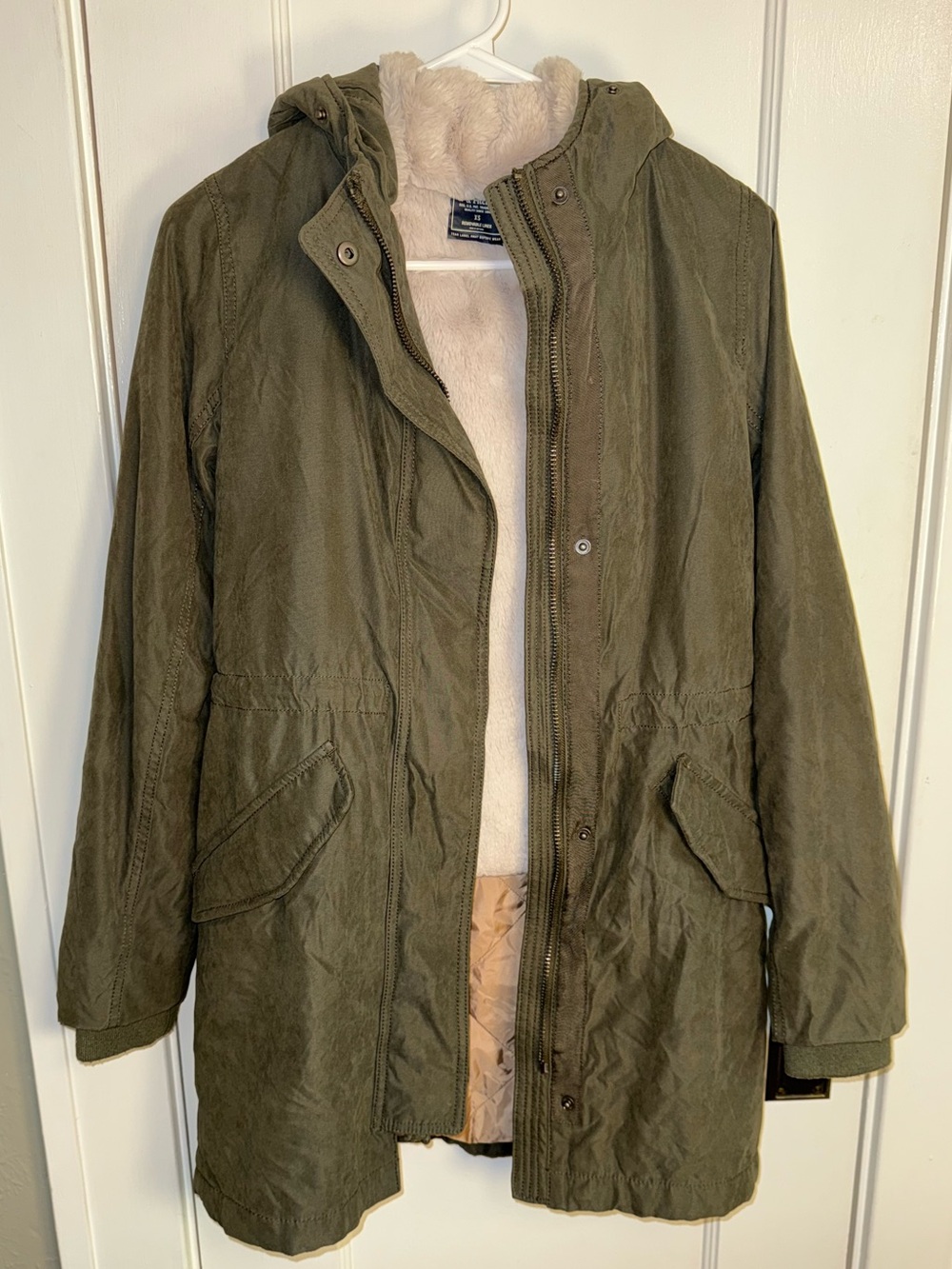 Abercrombie and Fitch Utility Jacket w/removable faux fur liner XS